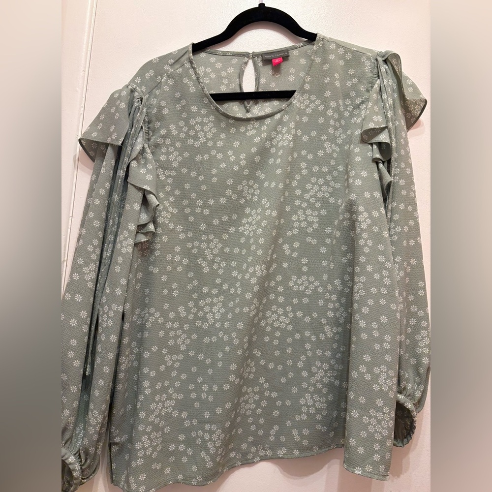 Vince Camuto Gray Floral Blouse